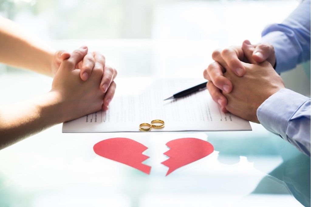 ¿QUÉ DEBÉIS PLANTEAROS SI OS ENCONTRÁIS ANTE UN DIVORCIO?